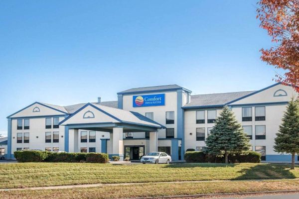 Comfort Inn & Suites Maumee - Toledo (I80-90)